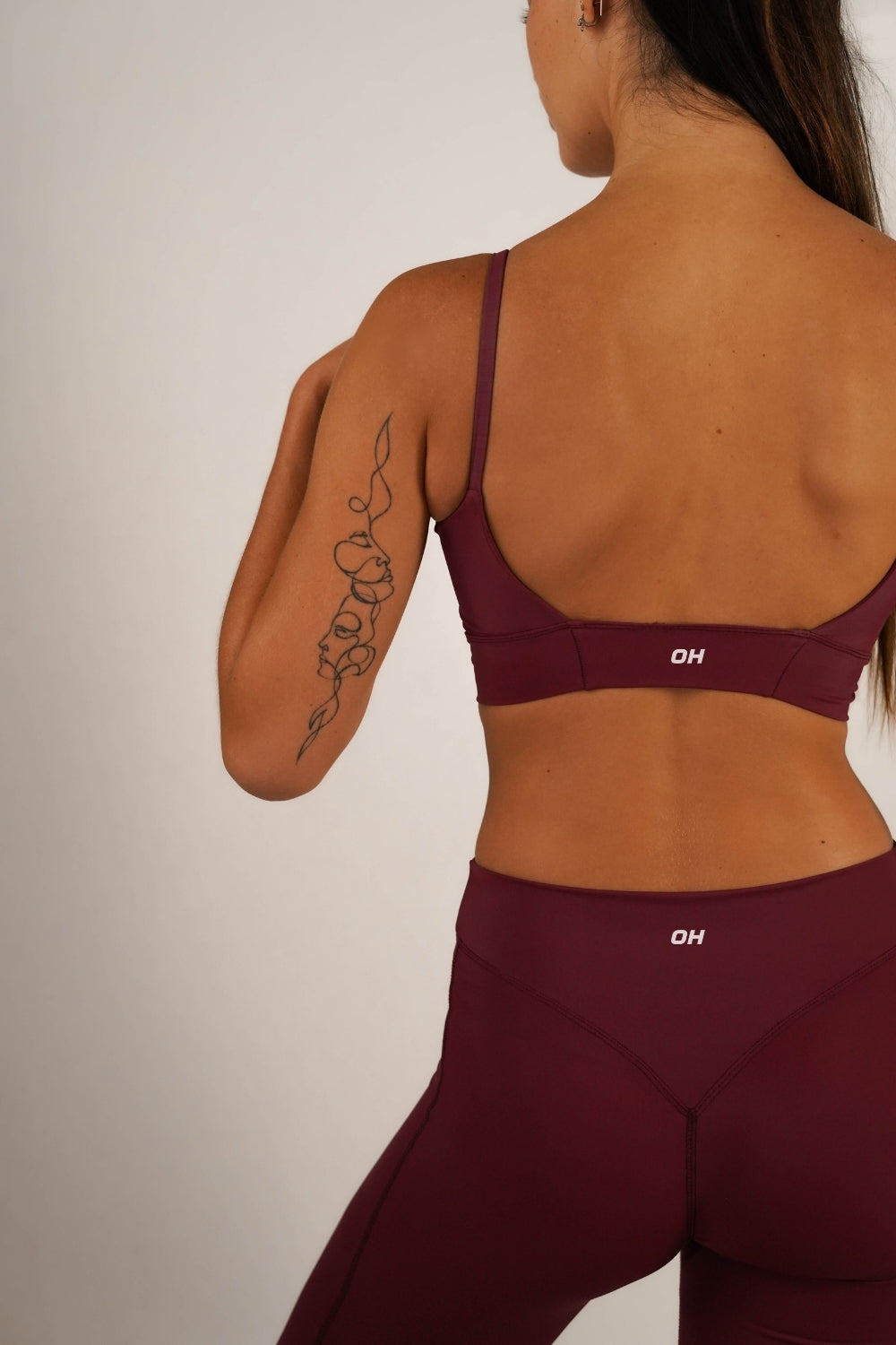 MENTARI pantalon flare femme bordeaux, vue de dos - activewear OWNHEAT