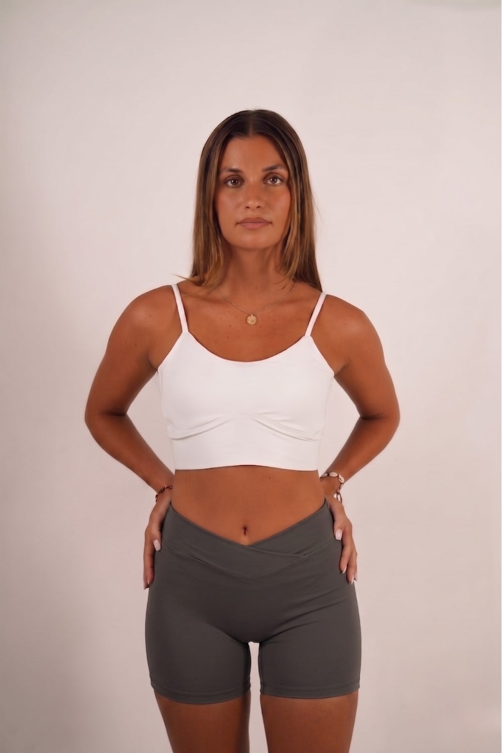 NYALA short de sport femme gris - activewear yoga et fitness OWNHEAT
